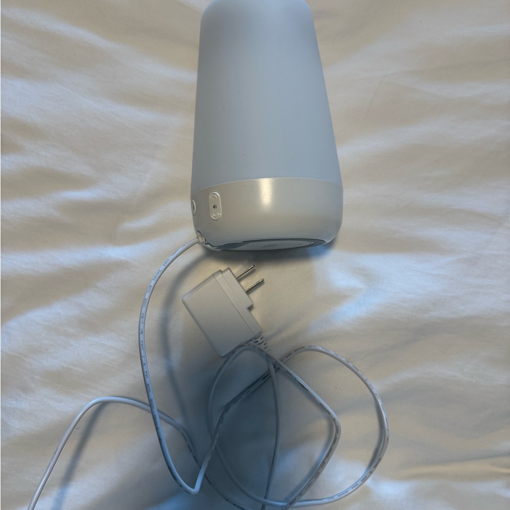 Hatch Rest 2 sound machine model HBREST2- NEWEST model